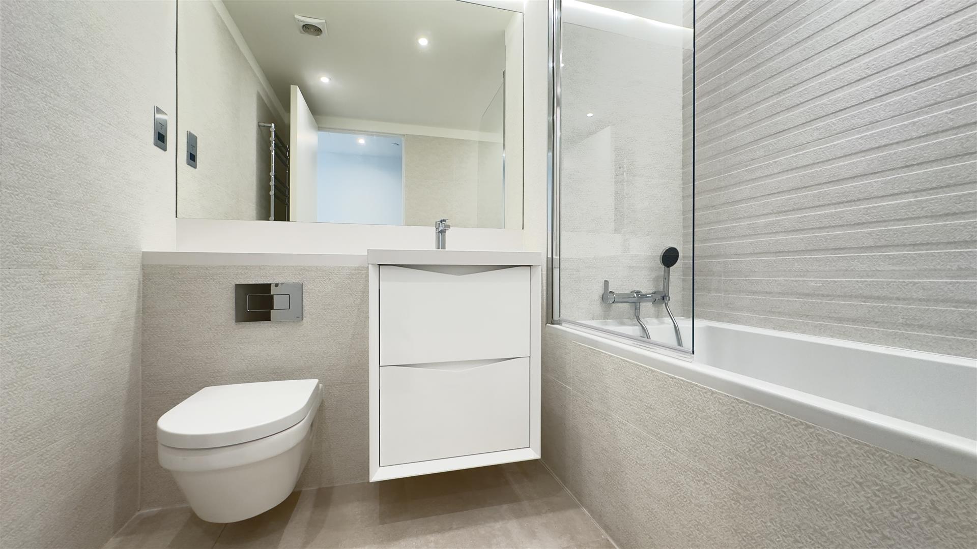 Image of Apartment - 4 Bedrooms - 4 Bathrooms for Rental in EuroCity-Gibraltar, Image 4